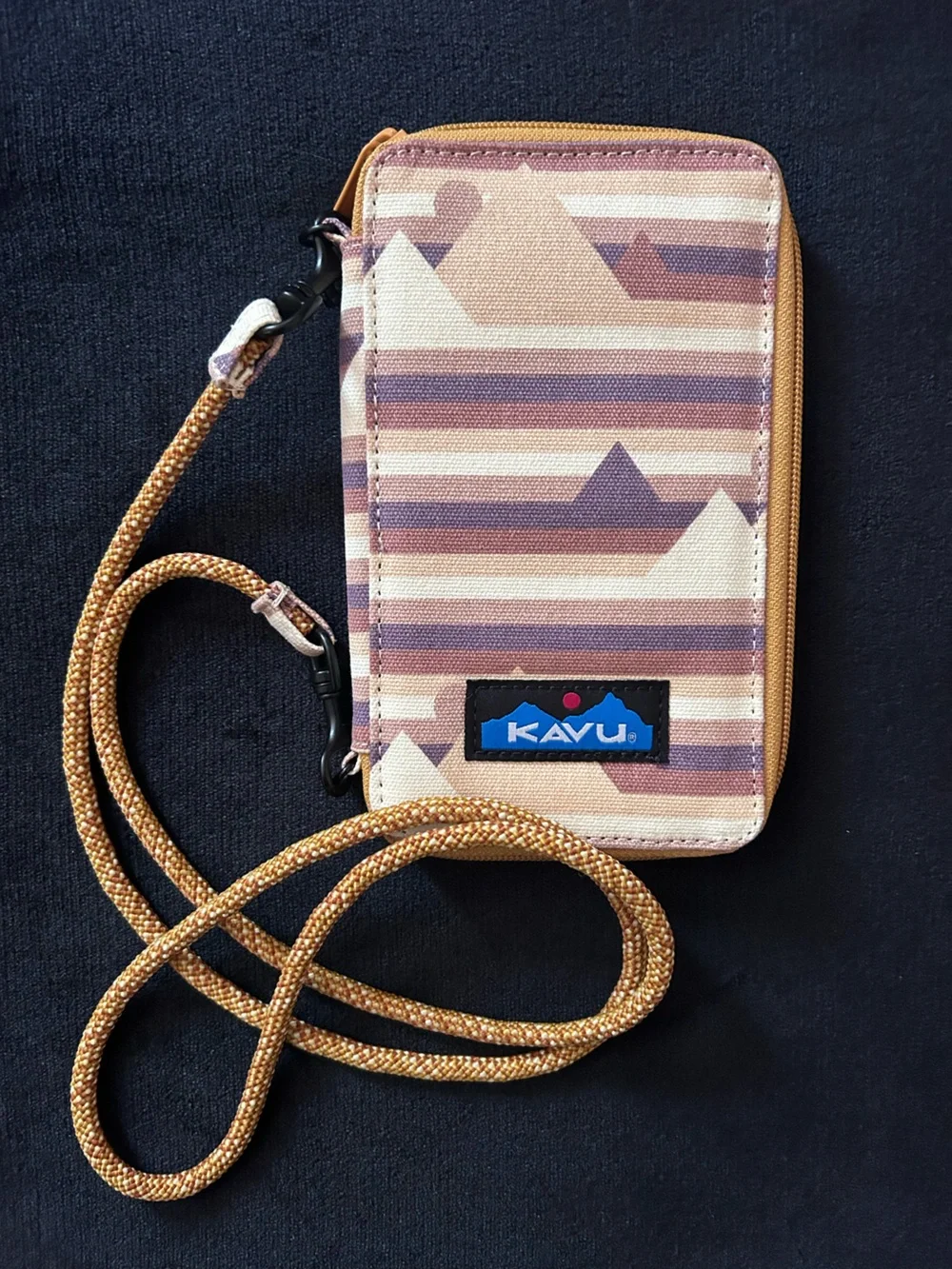Kavu Go Time Cross Body Wallet, Beige & Brown, NWT